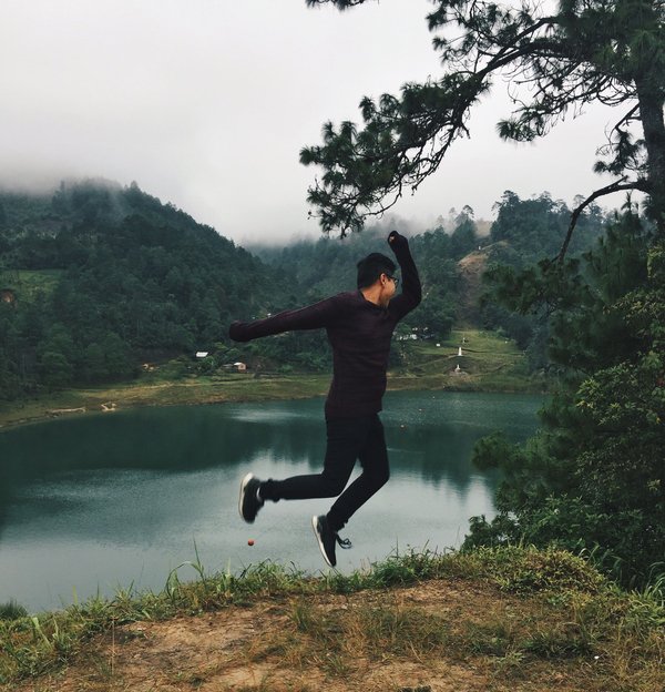 What Are the Psychological Effects of Engaging in Extreme Weather Sports Such as Ice Climbing or Desert Trekking?